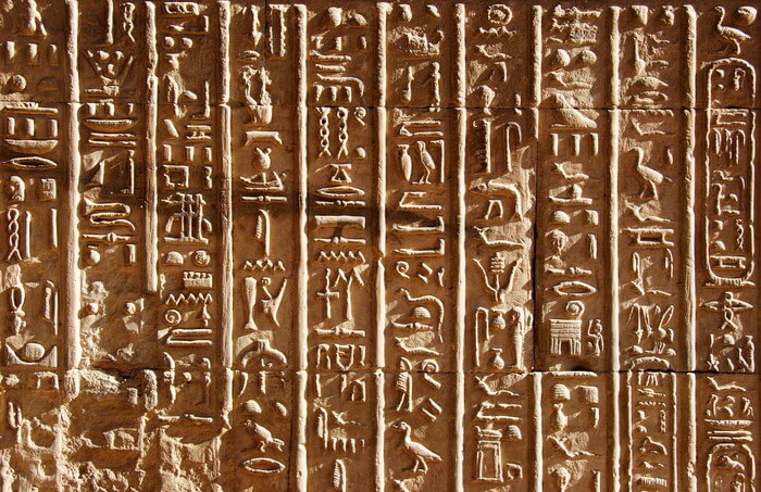 Chữ viết tượng hình của người Ai Cập cổ đại